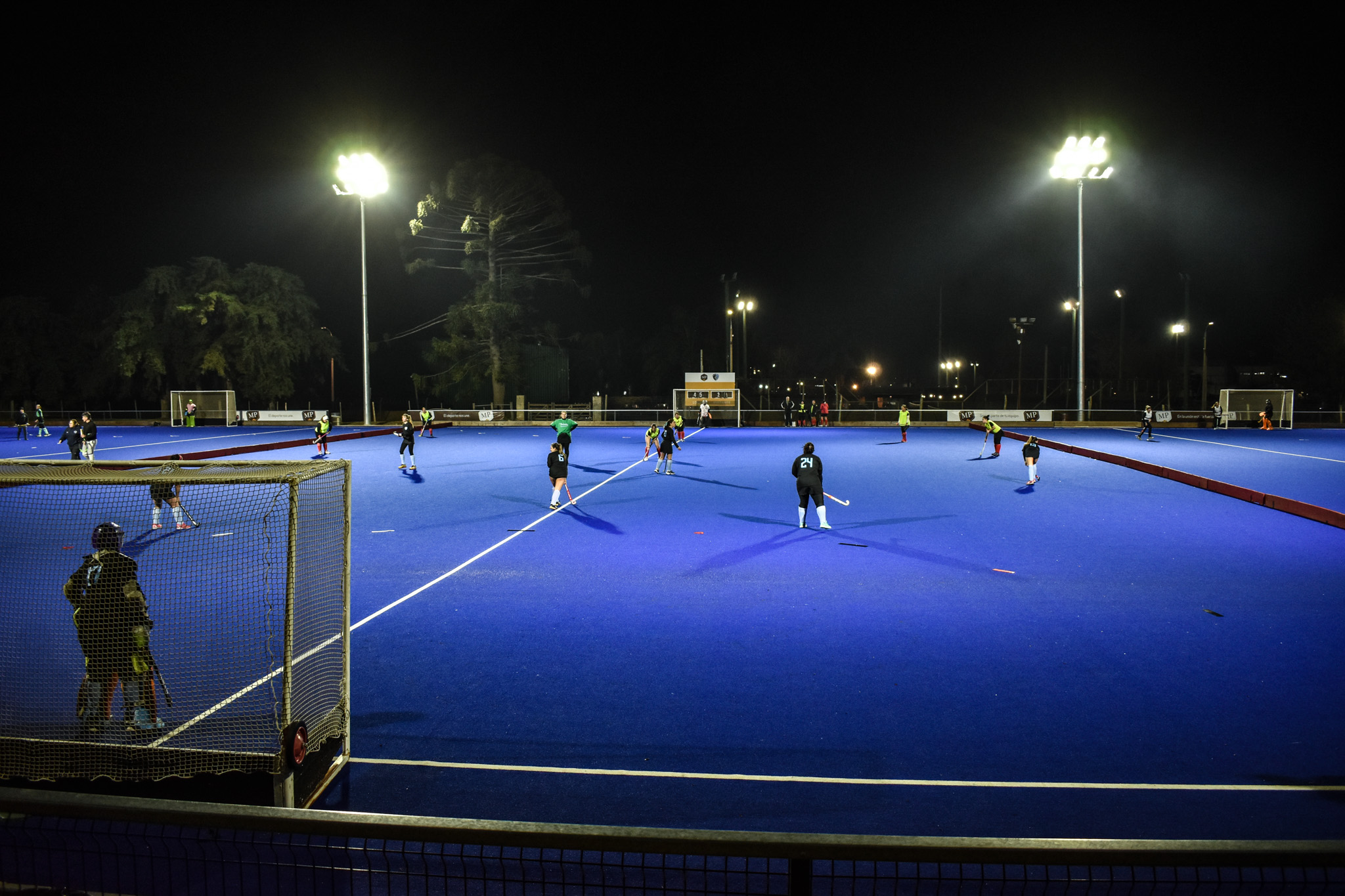 Mami Hockey: una noche de deporte, pasión y compañerismo en el CPC