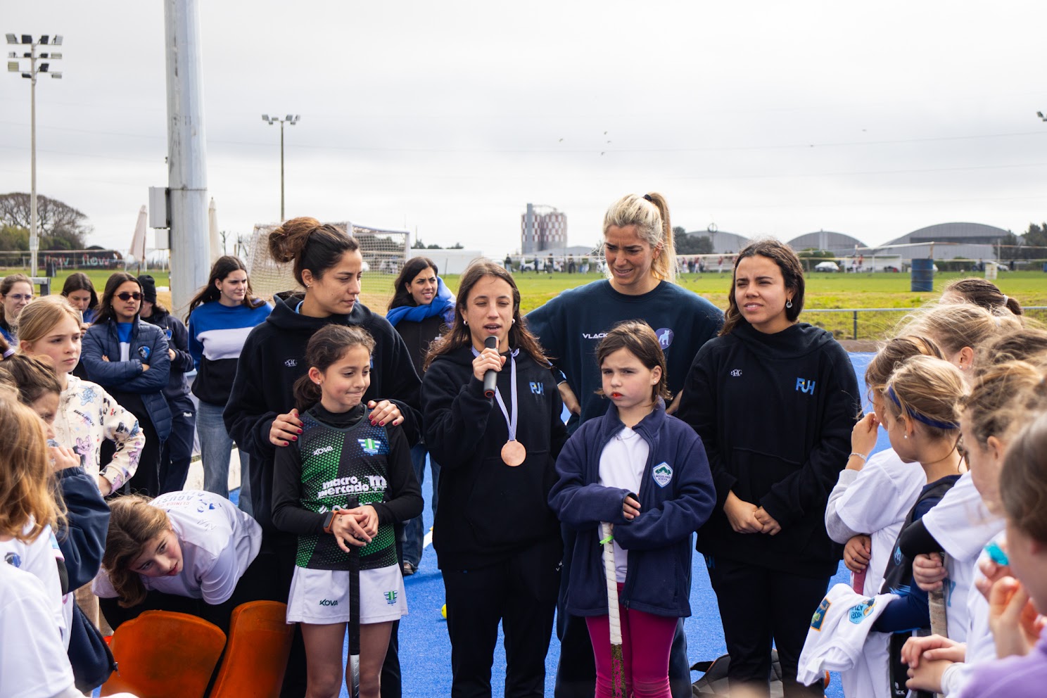 Clínica de hockey en el club con nuestras queridas Cimarronas
